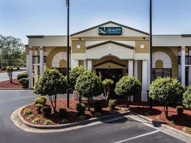 Quality Inn & Suites Mooresville-Lake Norman Экстерьер фото
