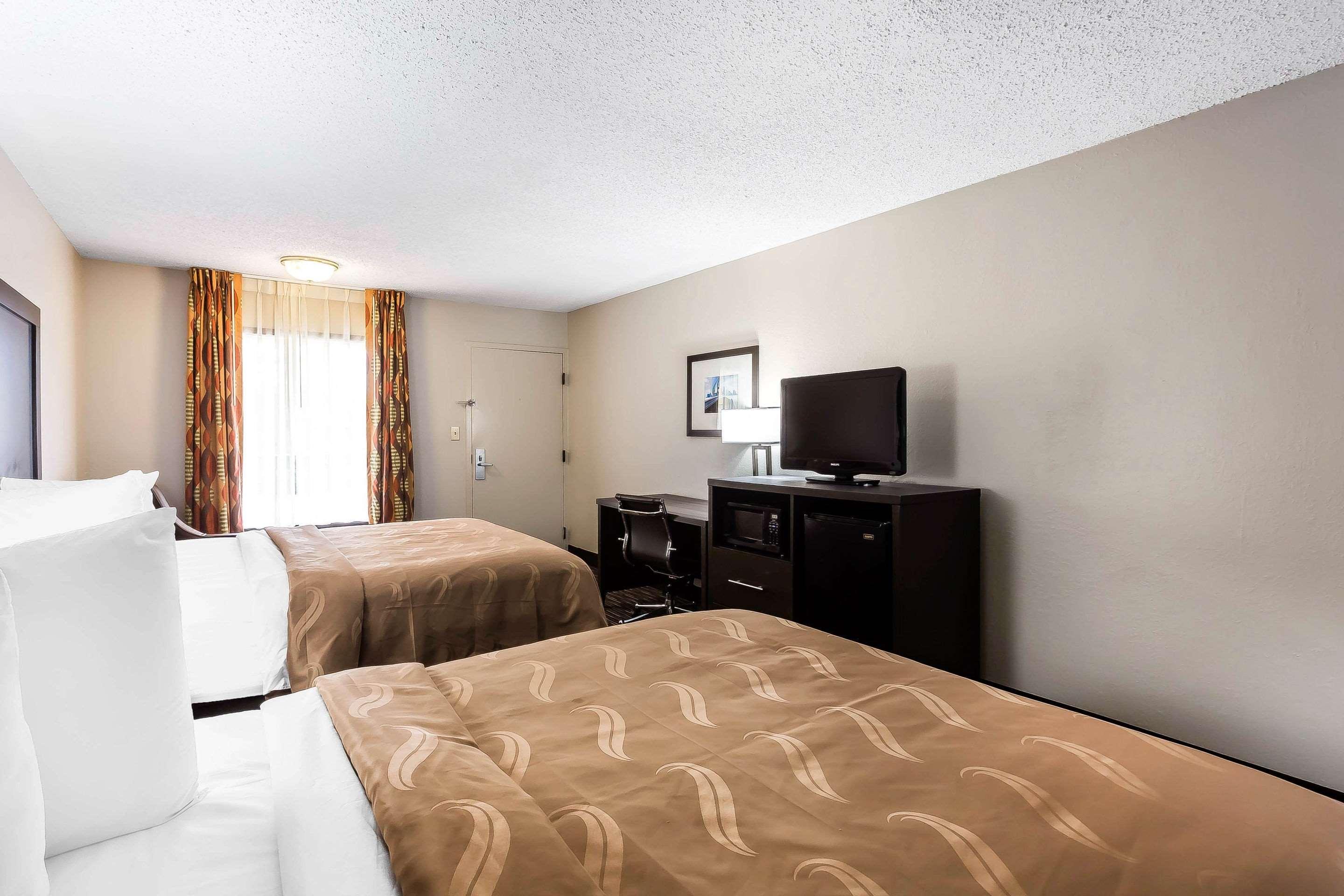 Quality Inn & Suites Mooresville-Lake Norman Экстерьер фото