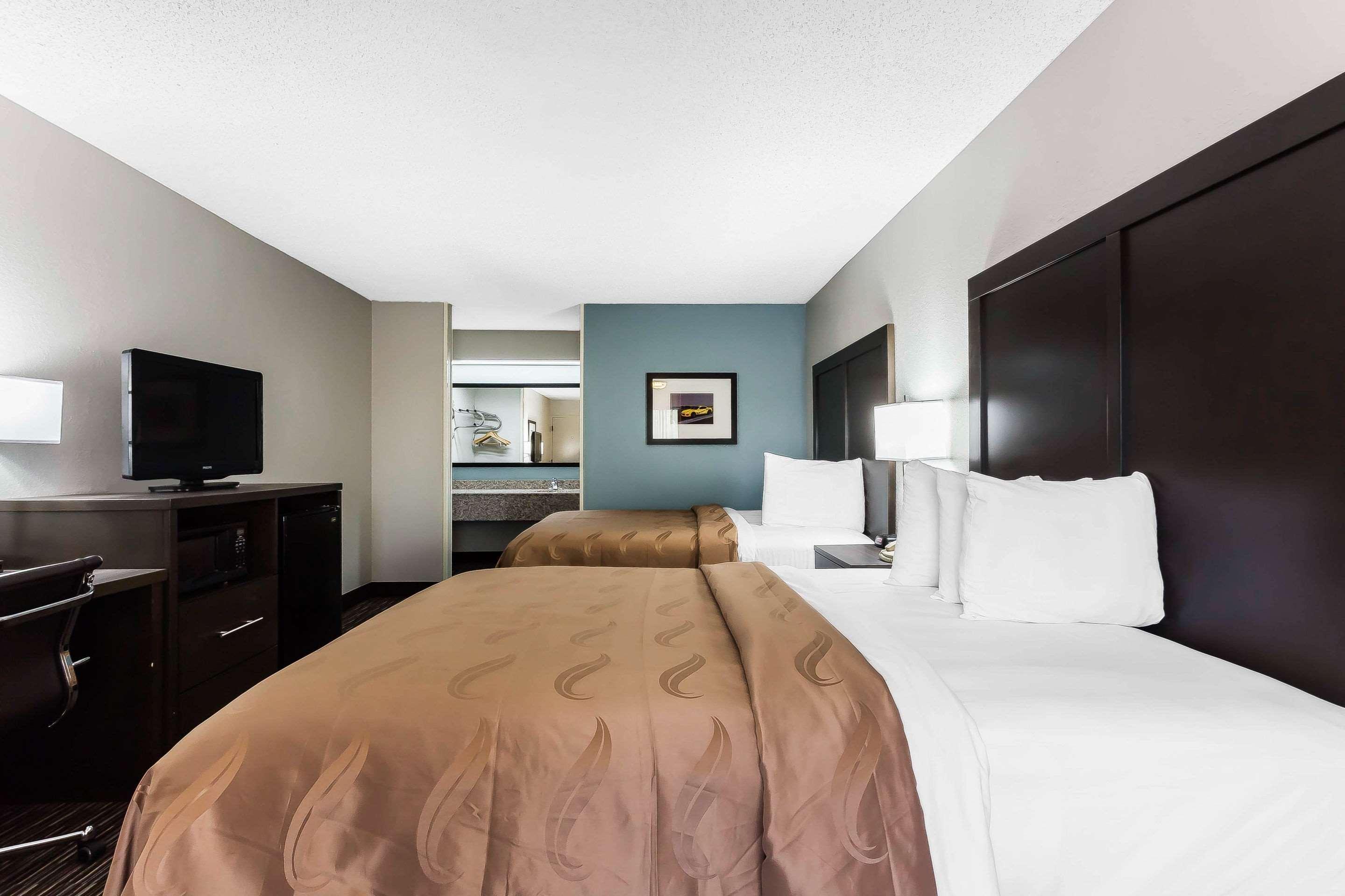 Quality Inn & Suites Mooresville-Lake Norman Экстерьер фото
