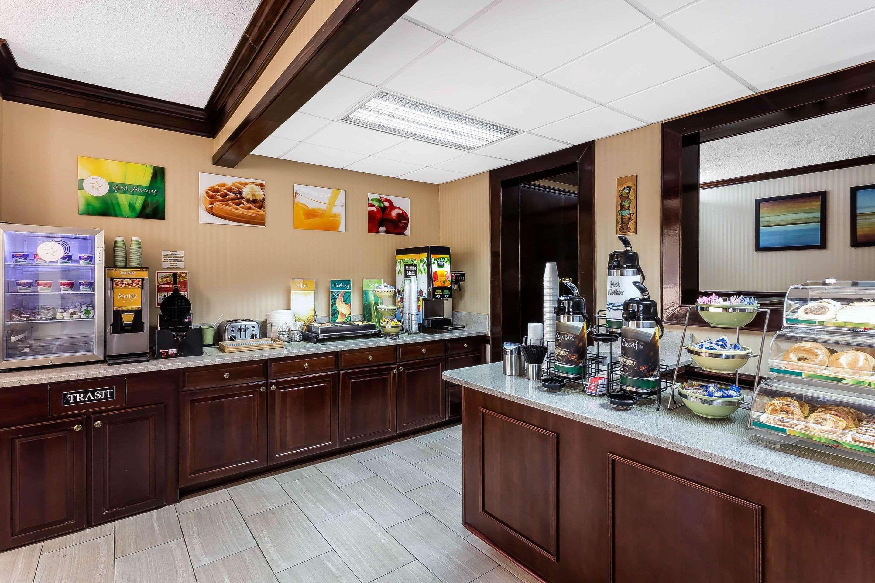Quality Inn & Suites Mooresville-Lake Norman Экстерьер фото