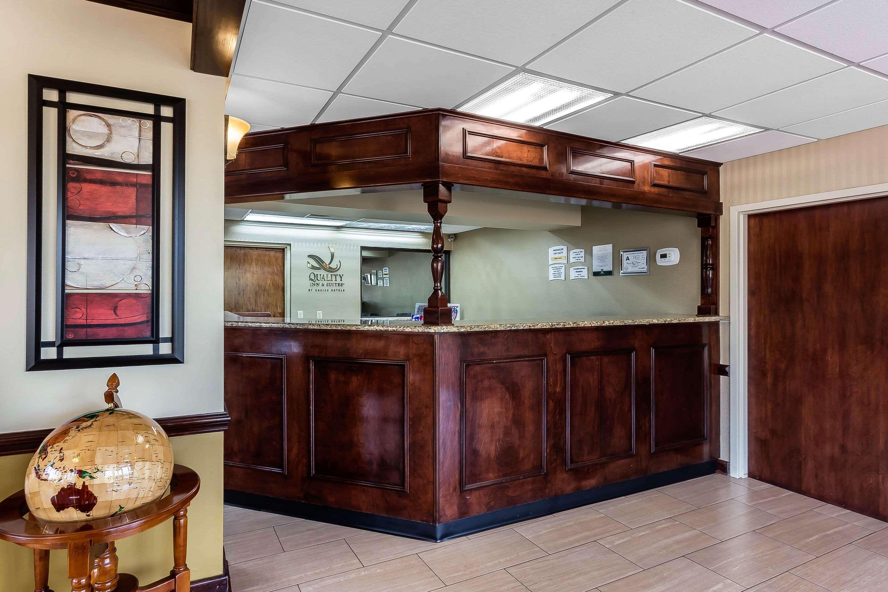 Quality Inn & Suites Mooresville-Lake Norman Экстерьер фото
