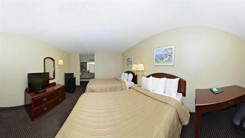 Quality Inn & Suites Mooresville-Lake Norman Экстерьер фото