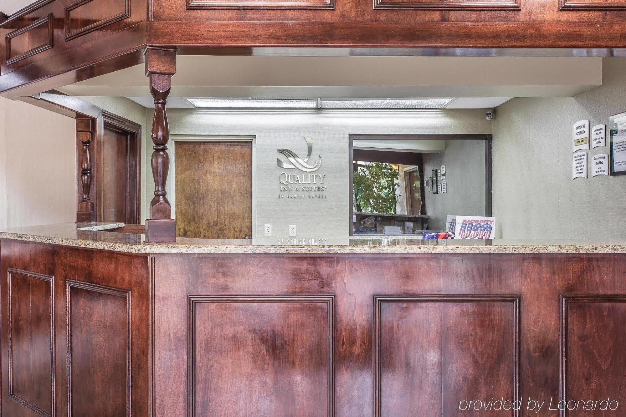 Quality Inn & Suites Mooresville-Lake Norman Экстерьер фото