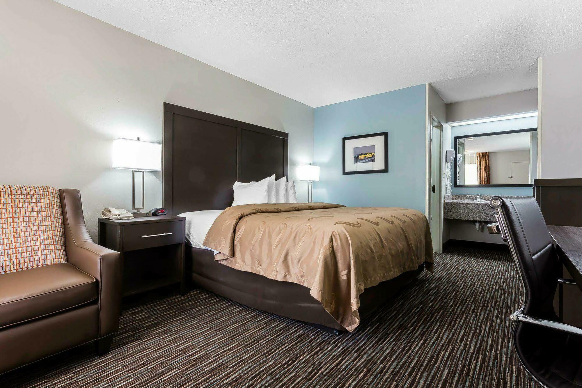 Quality Inn & Suites Mooresville-Lake Norman Экстерьер фото